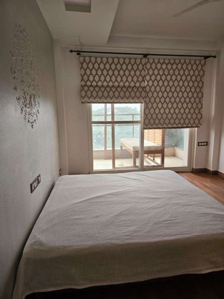 Room, m3m-sky-city 3 Bedroom 1828 Sq.Ft. Apartment In Sector 65 Gurgaon 9843624