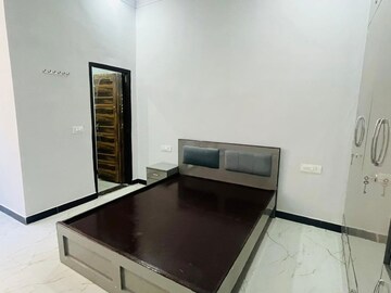 Furnished Amenities in 1 RK Independent House at Amolik Heights, Sector 88 – for Rent