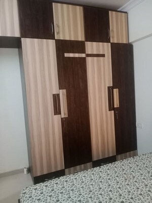 Furnished Amenities in 3 BHK Apartment at MM Spectra, Chembur – for Rent