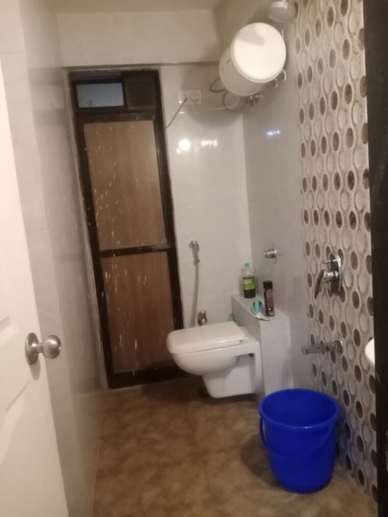 Bathroom, mm-spectra 3 Bedroom 1050 Sq.Ft. Apartment In Chembur Mumbai 9843469
