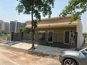  Plot For Sale in Uppal Gurgaon 99, Sector 99