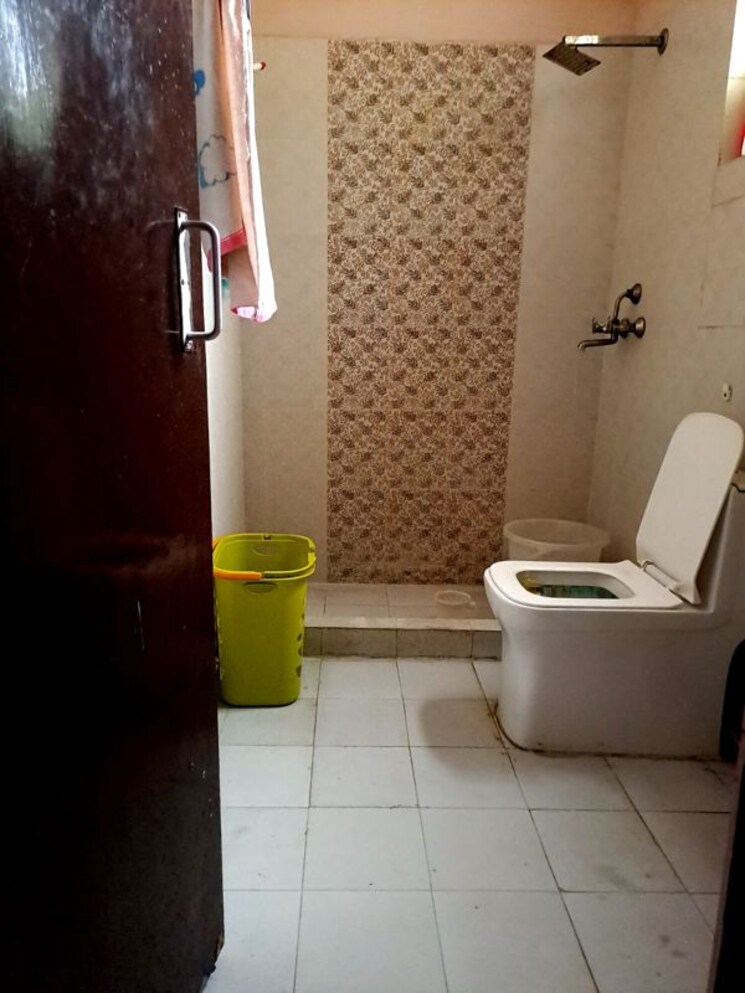 Bathroom, srs-pearl-floors 2 Bedroom 1200 Sq.Ft. Apartment In Sector 88 Faridabad 9843698