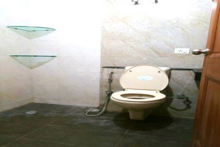 Bathroom, ghasola 3 Bedroom 2000 Sq.Ft. Apartment In Ghasola Gurgaon 9843695