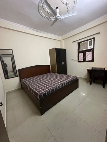 Bedroom in 1 BHK Builder Floor at Mohit House, Sushant Lok I – for Rent