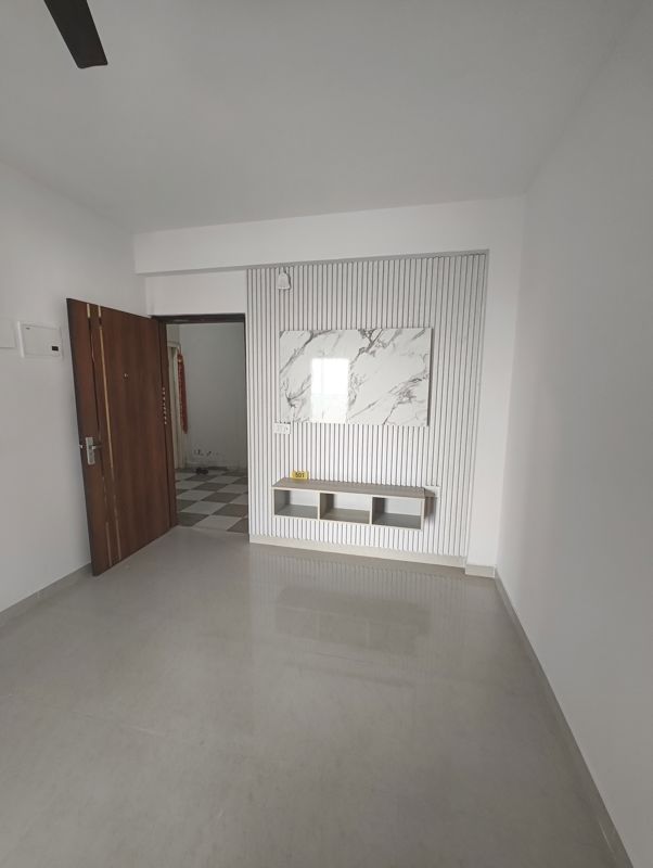 2 BHK Apartment For Rent in Shree Vardhman Green Court