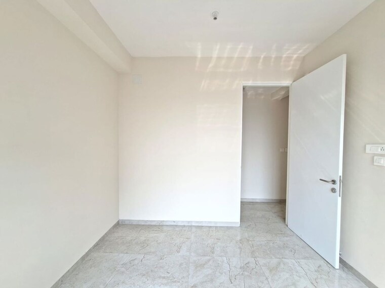 Room, tata-serein 2 Bedroom 688 Sq.Ft. Apartment In Pokhran Road No Two Thane 9843868