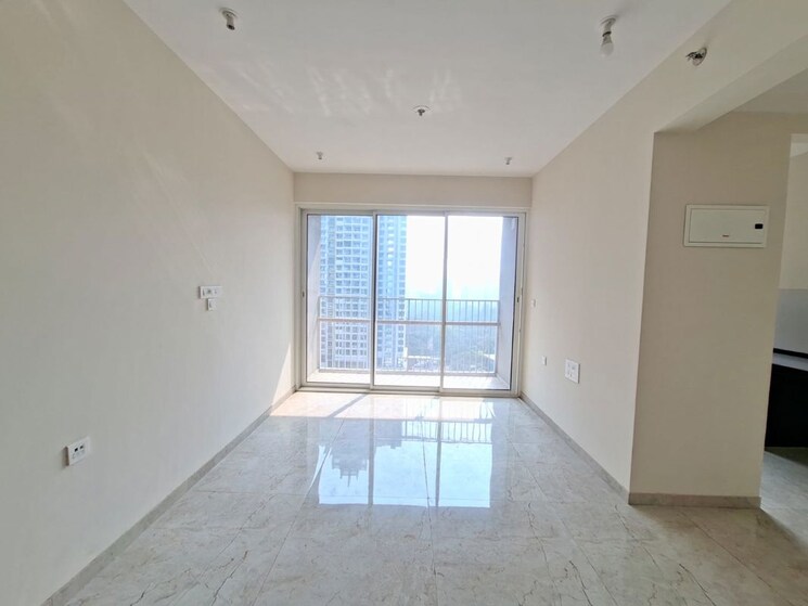 Room, tata-serein 2 Bedroom 688 Sq.Ft. Apartment In Pokhran Road No Two Thane 9843868