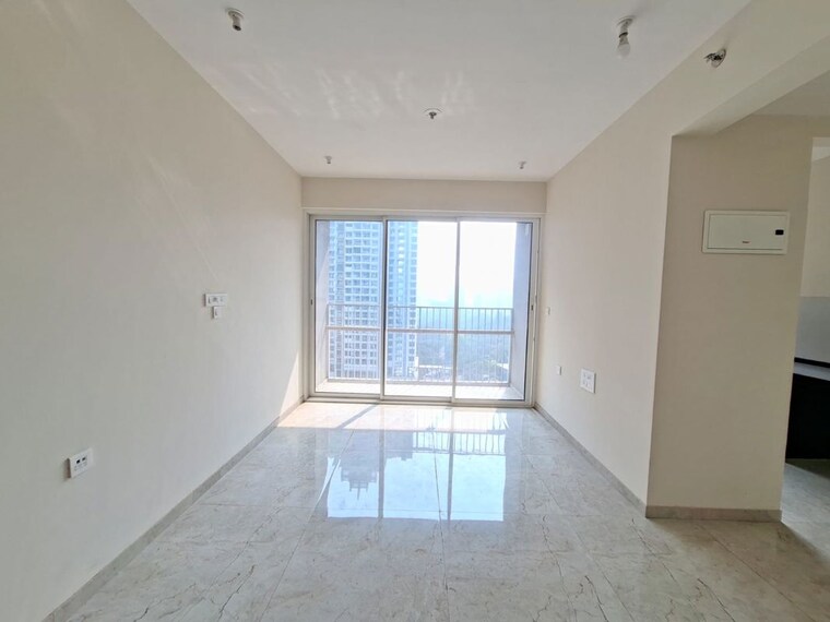 Room, tata-serein 2 Bedroom 688 Sq.Ft. Apartment In Pokhran Road No Two Thane 9843868