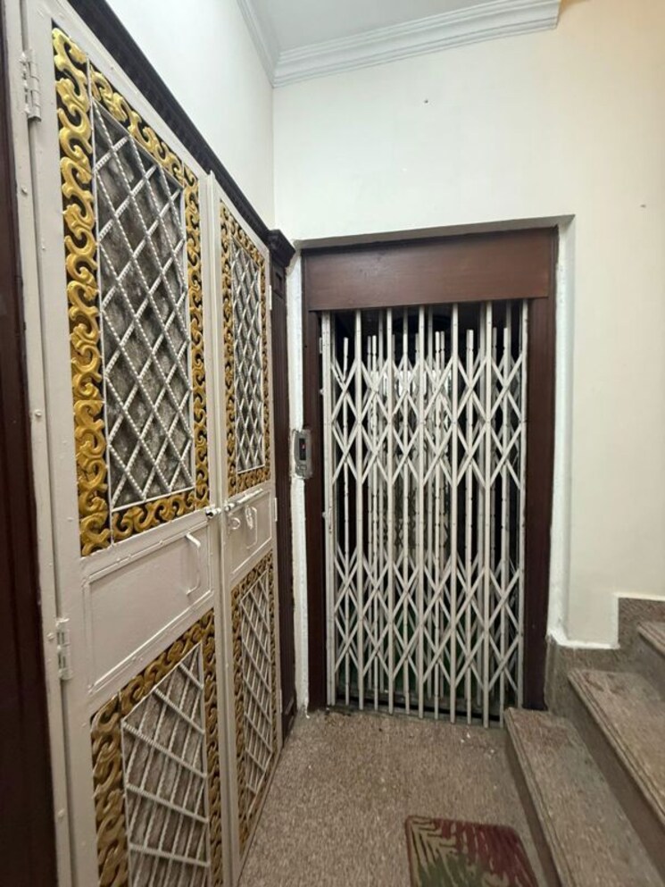 Balcony, greater kailash i 4 Bedroom 2925 Sq.Ft. Builder Floor In Greater Kailash I Delhi 9843943