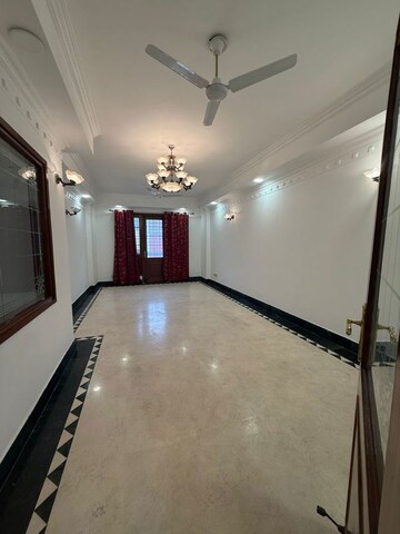 Room in 4 BHK Builder Floor at Greater Kailash I – for Sale