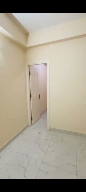 Room in 3 BHK Apartment at Landcraft Golflink Villas, Pandav Nagar – for Sale