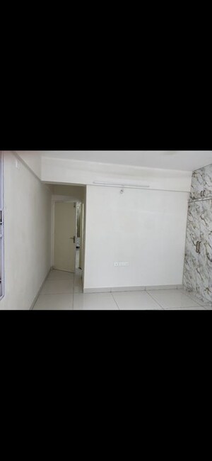 Room in 3 BHK Apartment at Mahaveer Celesse, Hunasamaranahalli – for Rent