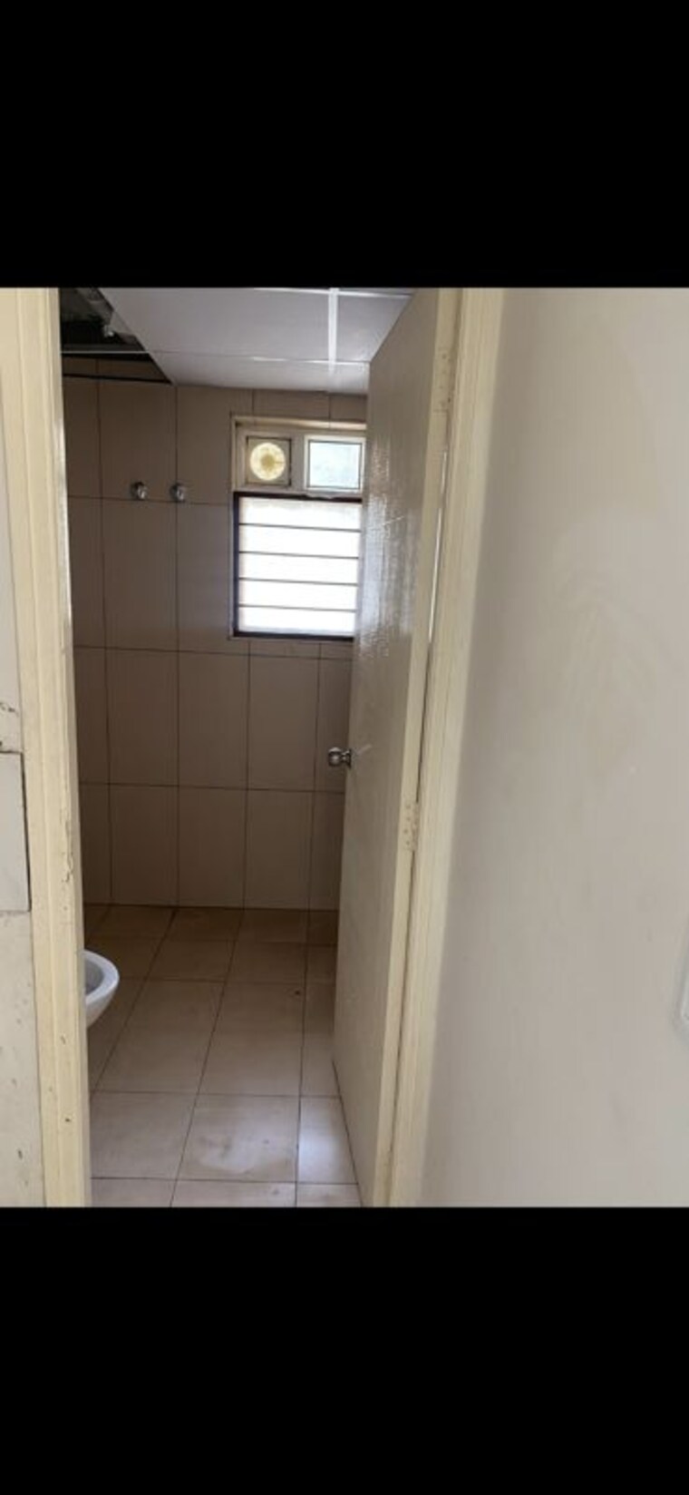 Bathroom, mahaveer-celesse 3 Bedroom 1400 Sq.Ft. Apartment In Hunasamaranahalli Bangalore 9843871