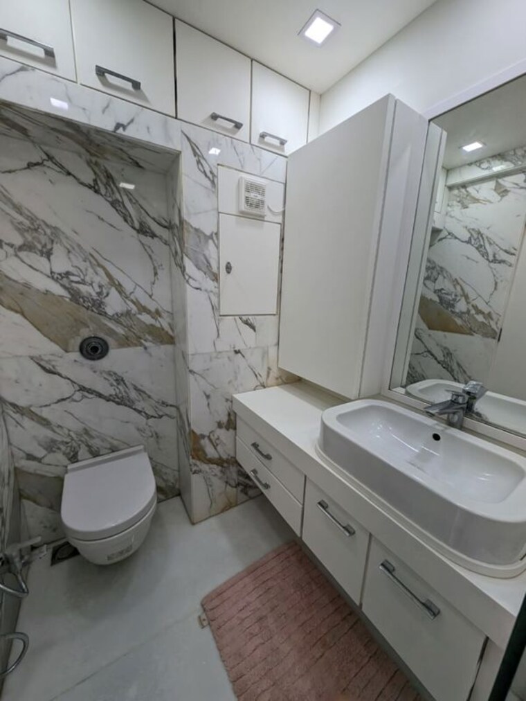 Bathroom, dadar west 3 Bedroom 1050 Sq.Ft. Apartment In Dadar West Mumbai 9844168