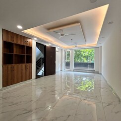 3 BHK + Servant Room Builder Floor For Sale in Sushant Lok 3