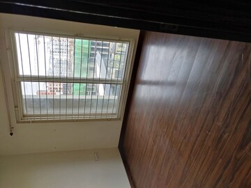 Room in 3 BHK Apartment at Goel Ganga Utopia, Bavdhan – for Rent