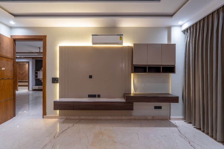 Room, sector 4 6+ Bedroom 5682 Sq.Ft. Independent House In Sector 4 Panchkula 9844013