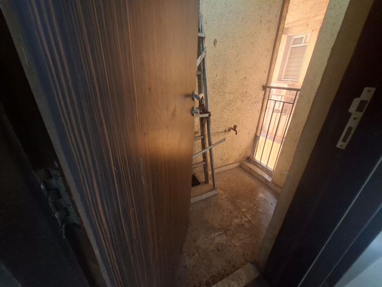 Bathroom, rustomjee-urbania-atelier 2 Bedroom 600 Sq.Ft. Apartment In Thane West Thane 9844405