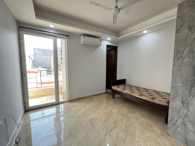 Room, saket 2 Bedroom 900 Sq.Ft. Builder Floor In Saket Delhi 9844409