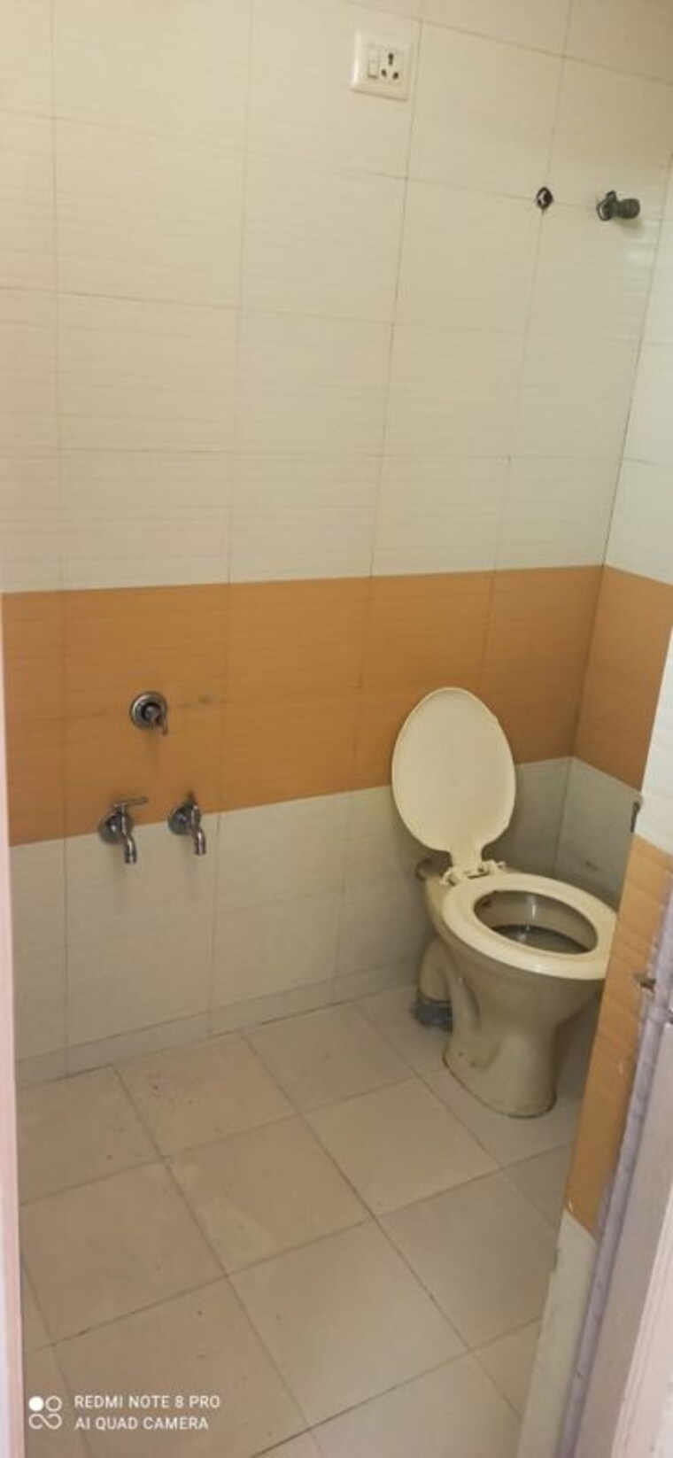 Bathroom, memnagar 2 Bedroom 1200 Sq.Ft. Apartment In Memnagar Ahmedabad 9844416
