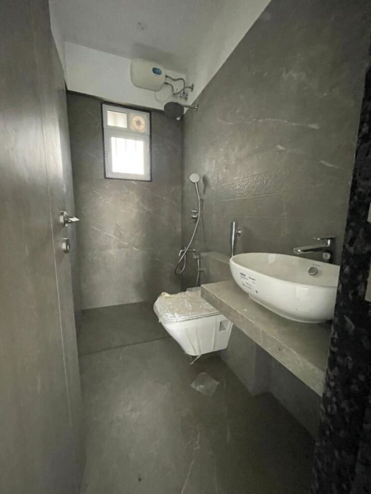 Bathroom, balaji-chs-chembur 3 Bedroom 1280 Sq.Ft. Apartment In Chembur Mumbai 9844058