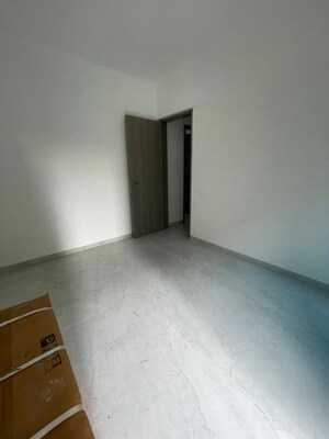 Room in 3 BHK Apartment at Balaji CHS Chembur, Chembur – for Rent