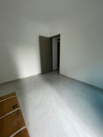 Room in 3 BHK Apartment at Balaji CHS Chembur, Chembur – for Rent