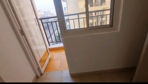 Room in 2 BHK Apartment at Sector 6 Wave City – for Sale