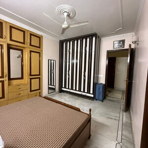 Room in 3 BHK Apartment at Jangpura – for Rent