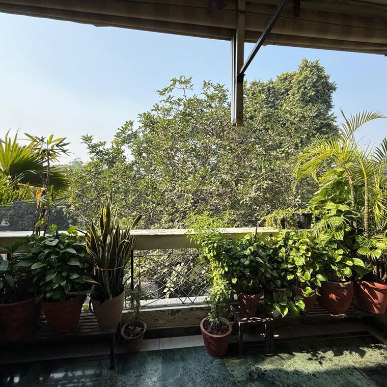 Balcony, jangpura 3 Bedroom 200 Sq.Ft. Apartment In Jangpura Delhi 9844760