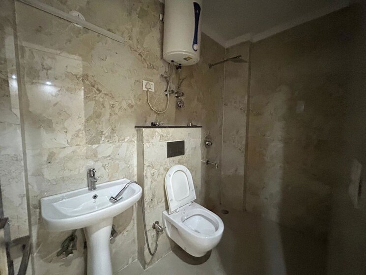 Bathroom, saket 4 Bedroom 2000 Sq.Ft. Builder Floor In Saket Delhi 9844837