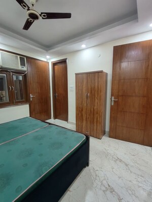 Bedroom in 2 BHK Builder Floor at Saket – for Rent