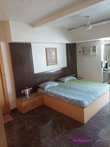 Bedroom in 2.5 BHK Apartment at Wadala Heights, Wadala – for Rent