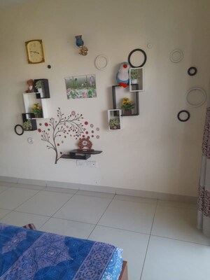 Room in 3 BHK Apartment at HM World City, Jp Nagar – for Rent