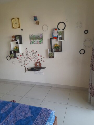 Room in 3 BHK Apartment at HM World City, Jp Nagar – for Rent