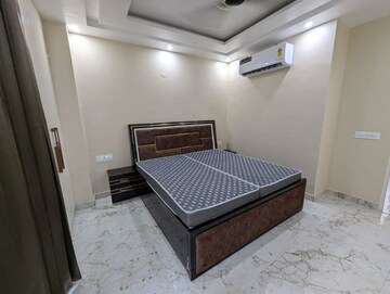 Bedroom in 3 BHK Builder Floor at Empire Floors, Sector 57 – for Rent