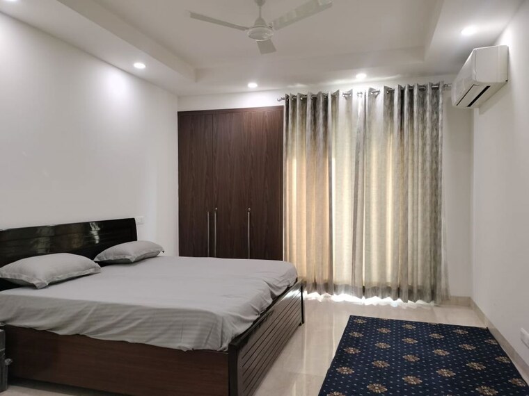 Bedroom, green park extension 4 Bedroom 400 Sq.Yd. Builder Floor In Green Park Extension Delhi 9845058