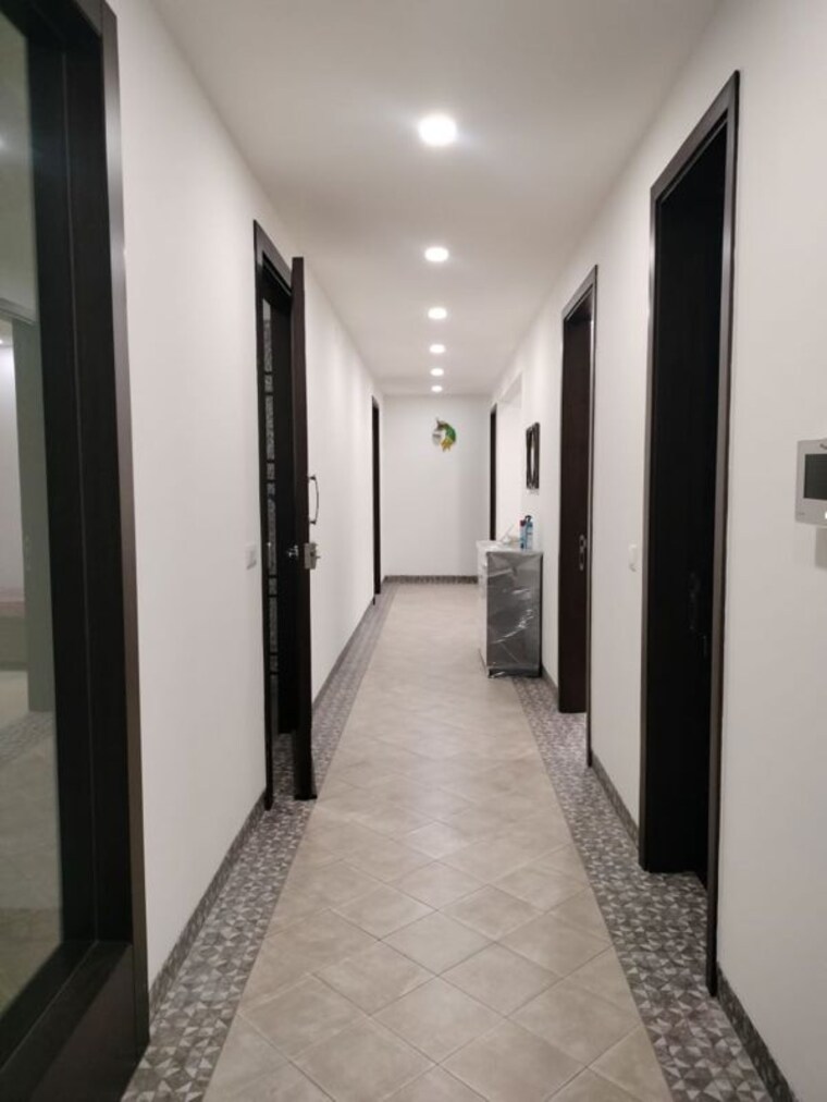 undefined, green park extension 4 Bedroom 400 Sq.Yd. Builder Floor In Green Park Extension Delhi 9845058