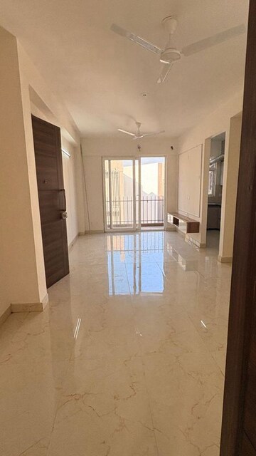 Room in 3.5 BHK Builder Floor at Smart World Gems, Sector 89 – for Rent