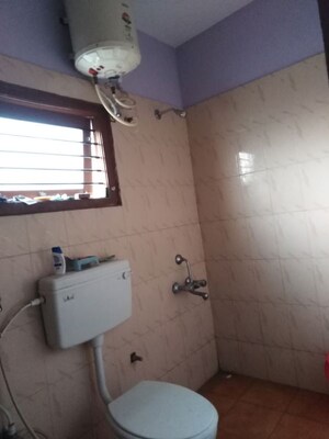 Bathroom in 1 RK Independent House at Rt Nagar – for Rent