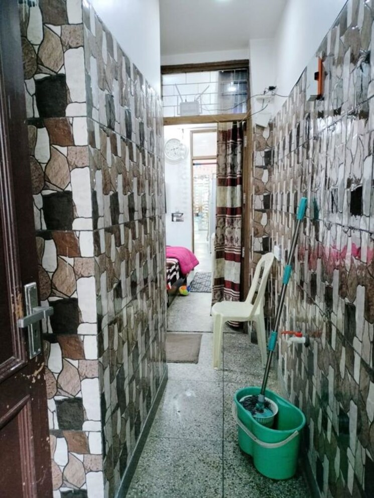 undefined, lajpat nagar 2 Bedroom 900 Sq.Ft. Apartment In Lajpat Nagar Delhi 9845142