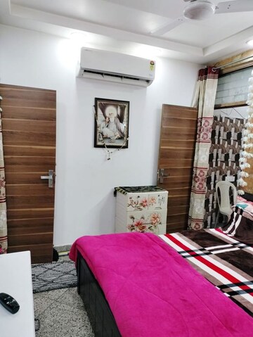 Bedroom in 2 BHK Apartment at Lajpat Nagar – for Sale