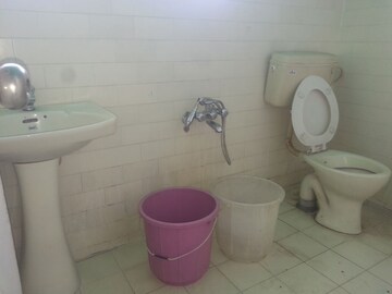 Bathroom in 1 RK Independent House at Rt Nagar – for Rent