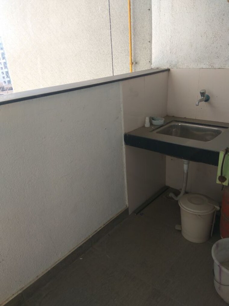 Bathroom, paranjape-schemes-yuthika 2 Bedroom 1250 Sq.Ft. Apartment In Baner Pune 9844996