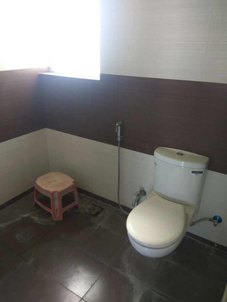 Bathroom, paranjape-schemes-yuthika 2 Bedroom 1250 Sq.Ft. Apartment In Baner Pune 9844996