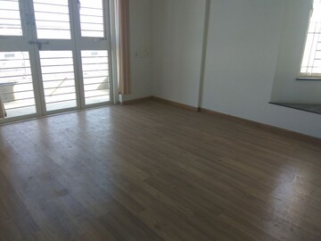 Room in 2 BHK Apartment at Paranjape Schemes Yuthika, Baner – for Rent