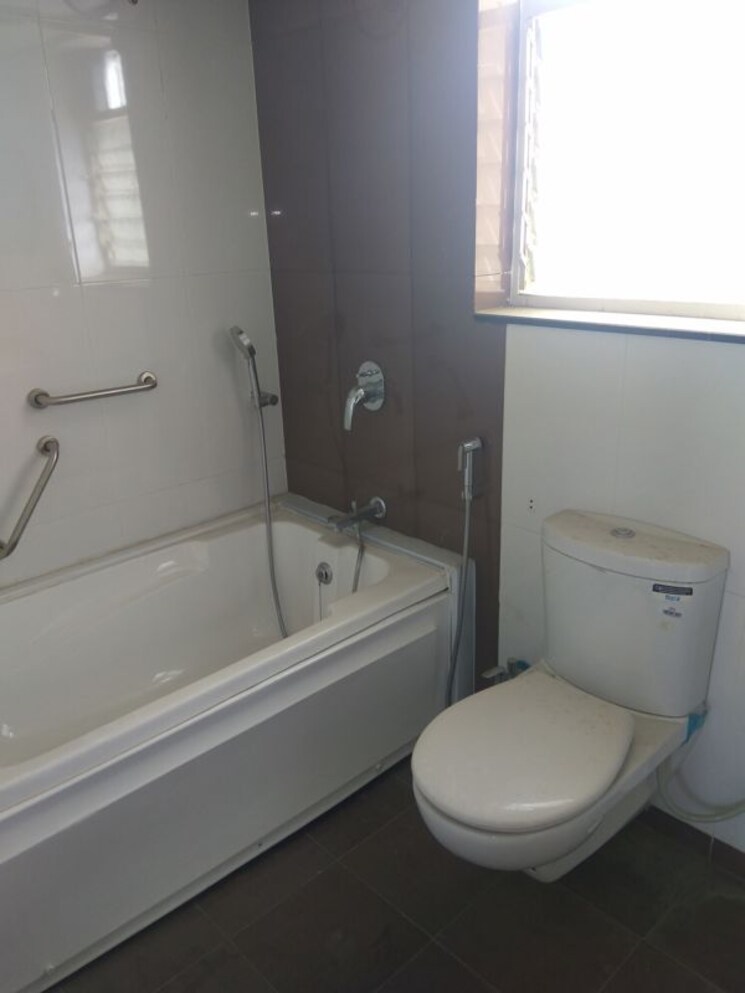 Bathroom, paranjape-schemes-yuthika 2 Bedroom 1250 Sq.Ft. Apartment In Baner Pune 9844996