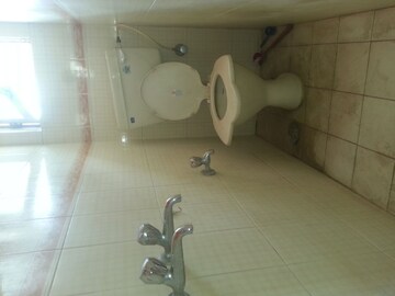 Bathroom in 1 RK Independent House at Rt Nagar – for Rent