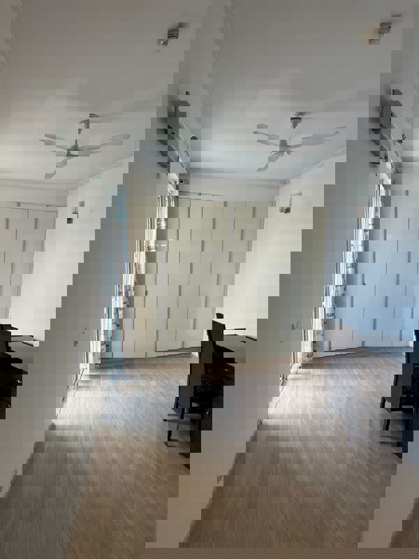 3 BHK 1000 Sq.Ft. Builder Floor in DLF New Town Heights I