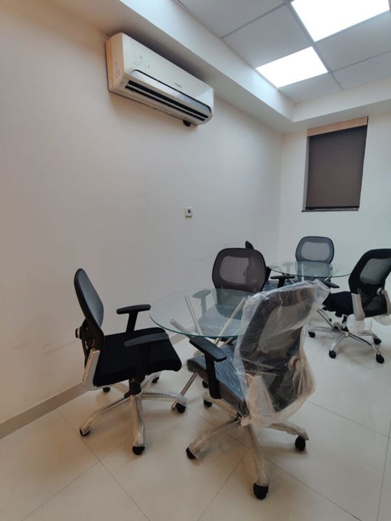Team Area, pace city 2 Commercial Office Space 2000 Sq.Ft. In Pace City 2 Gurgaon 9844926